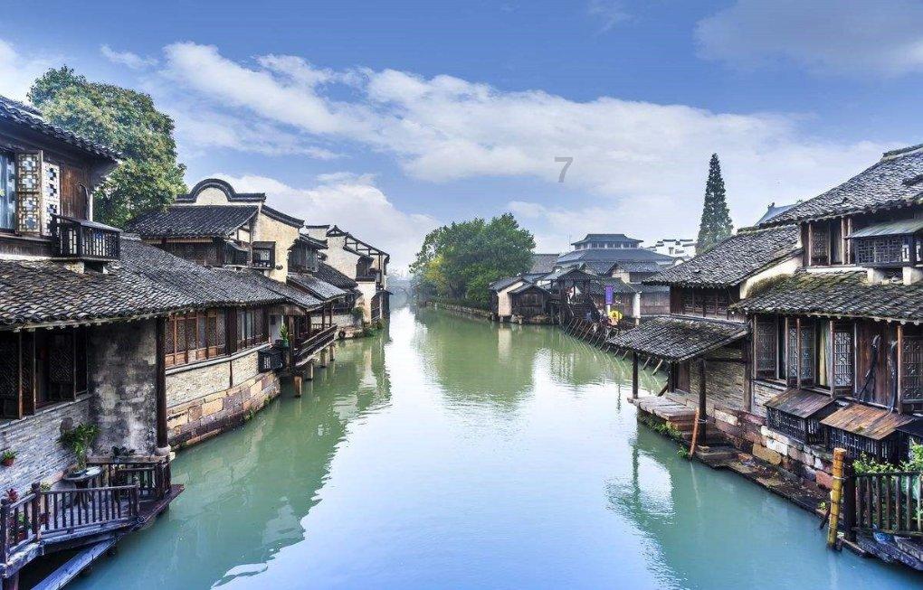街拍时，我忍不住要她们看向我的脸